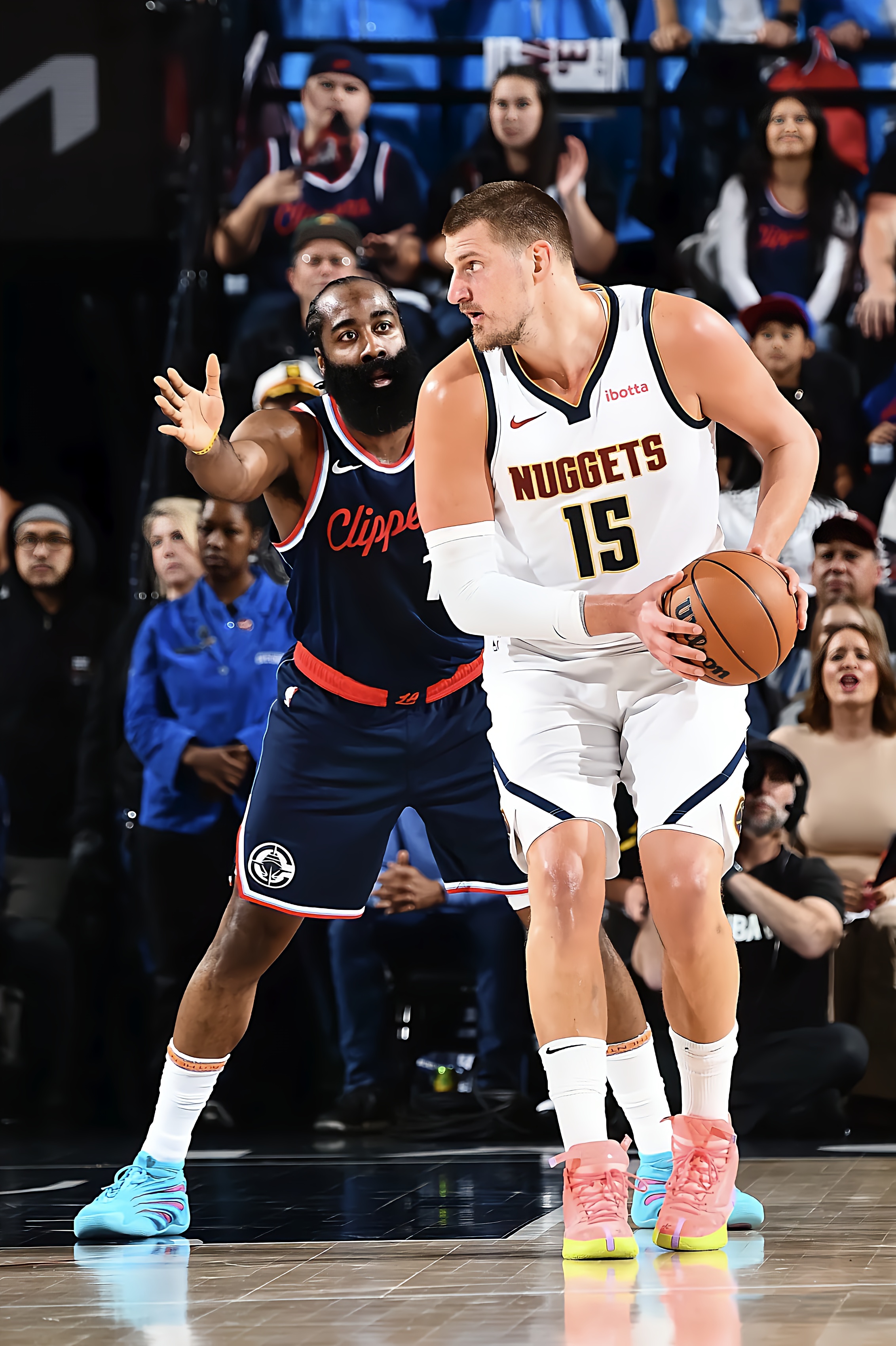 蒂姆迎来十五赛季出色发挥,快船观众热烈欢呼!气势如虹延续(idlike中文翻译)-爱游戏体育