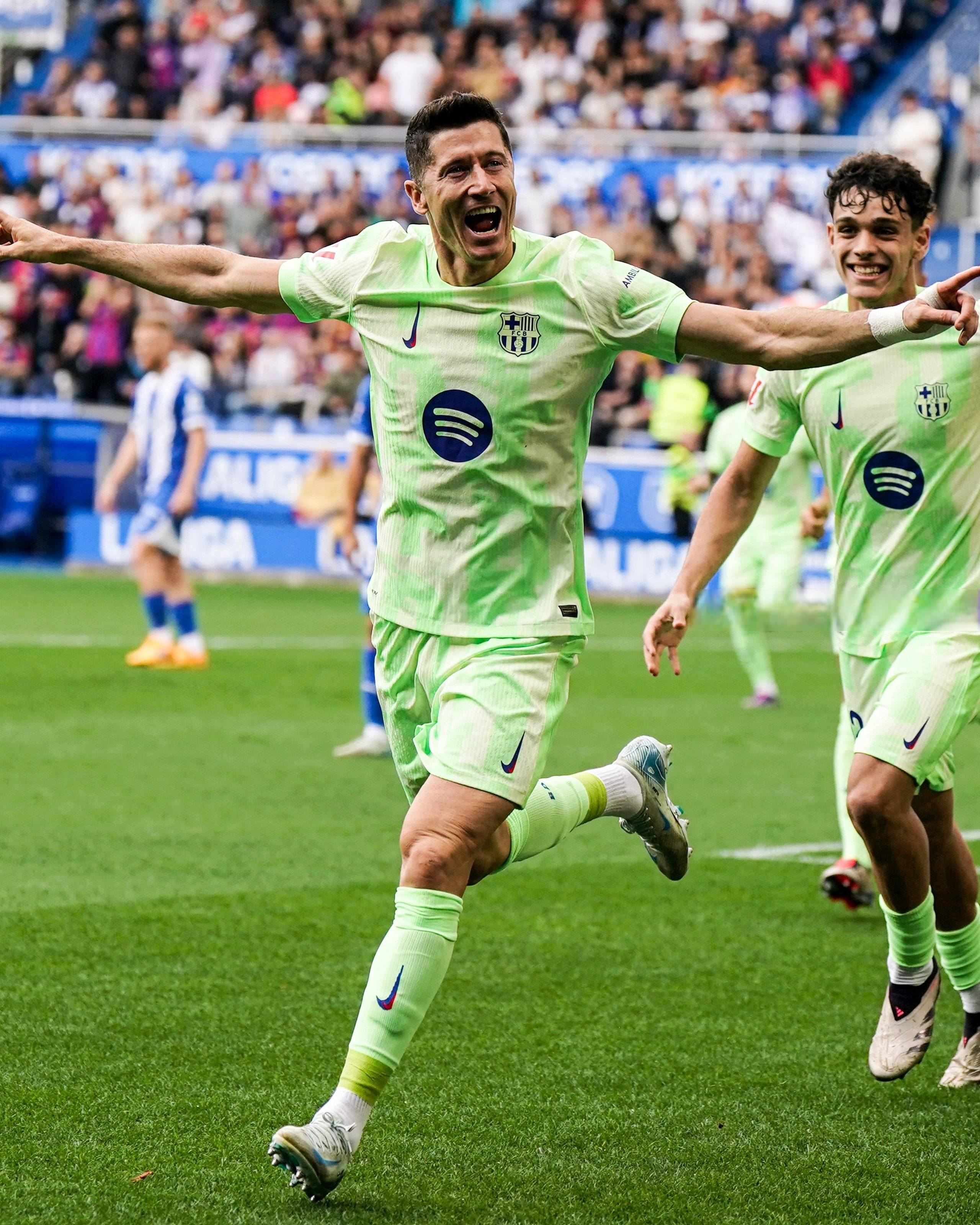 国际比赛日西甲焦点战;拜仁慕尼黑战术微调;引发热议;赛季目标并未改变的简单介绍-爱游戏APP