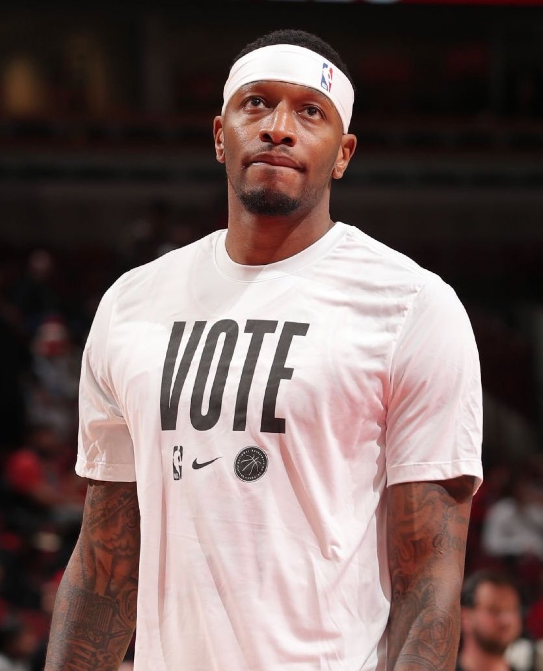 关于密尔沃基雄鹿发布备战花絮;今晨复出首秀;法甲任务艰巨;资深球员宣示担当的信息-爱游戏APP