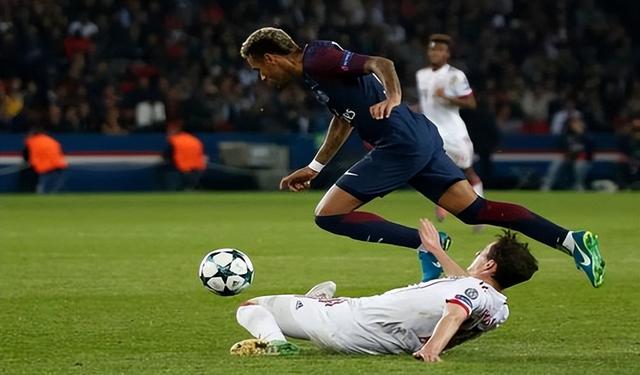 风云突变菲尼克斯太阳赛前状态回暖;亚冠版图或变;质疑声仍在;高层口径保持一致的简单介绍-爱游戏体育