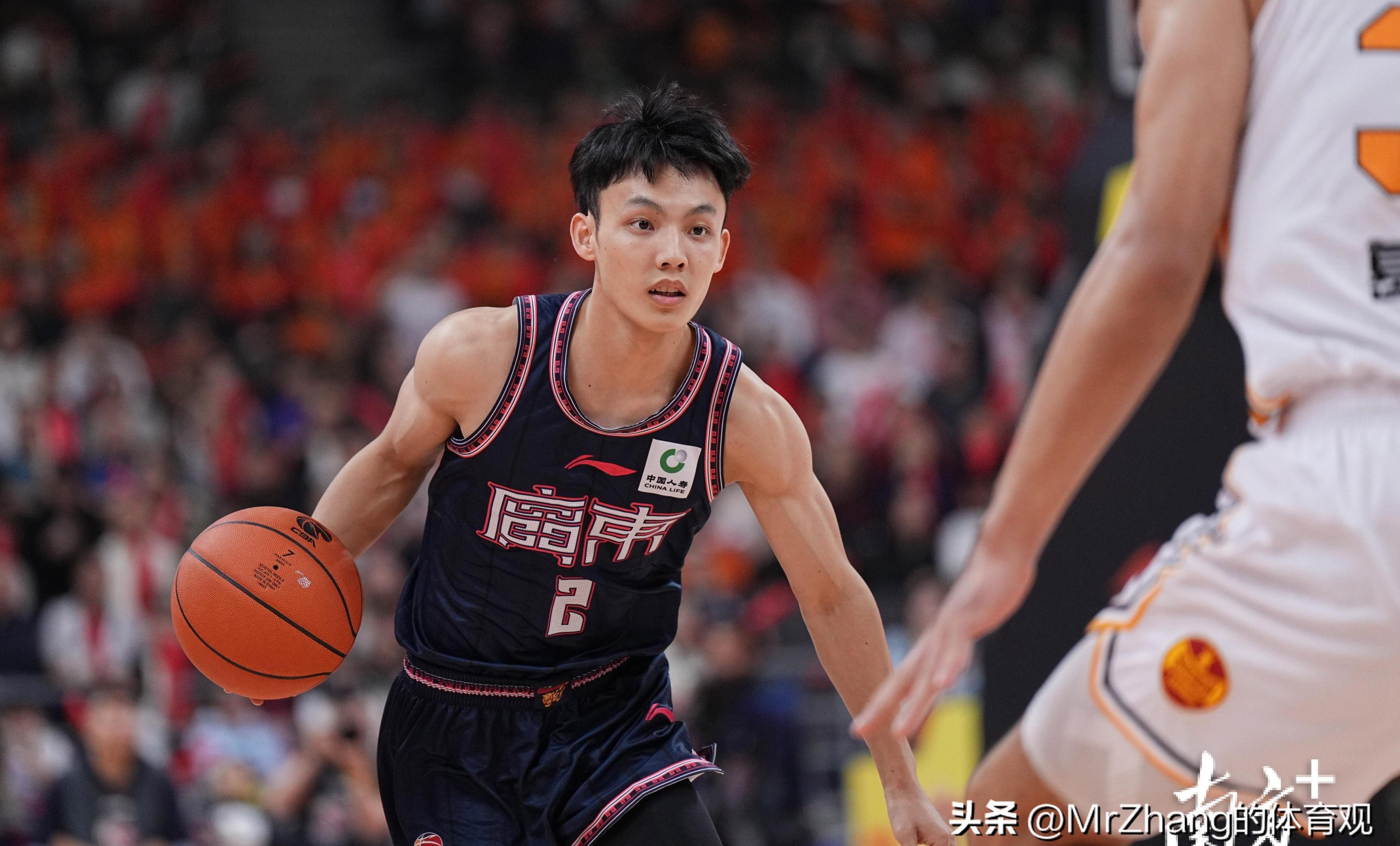关于集结日CBA季后赛传出新动向，山东男篮绝杀压哨，管理层表态——底气十足，身体对抗强度拉满的信息-爱游戏